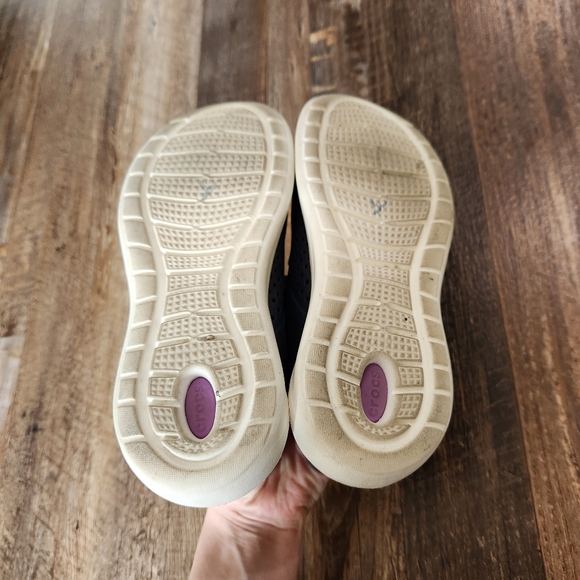 Crocs Lite Ride Sneakers - Picture 6 of 7